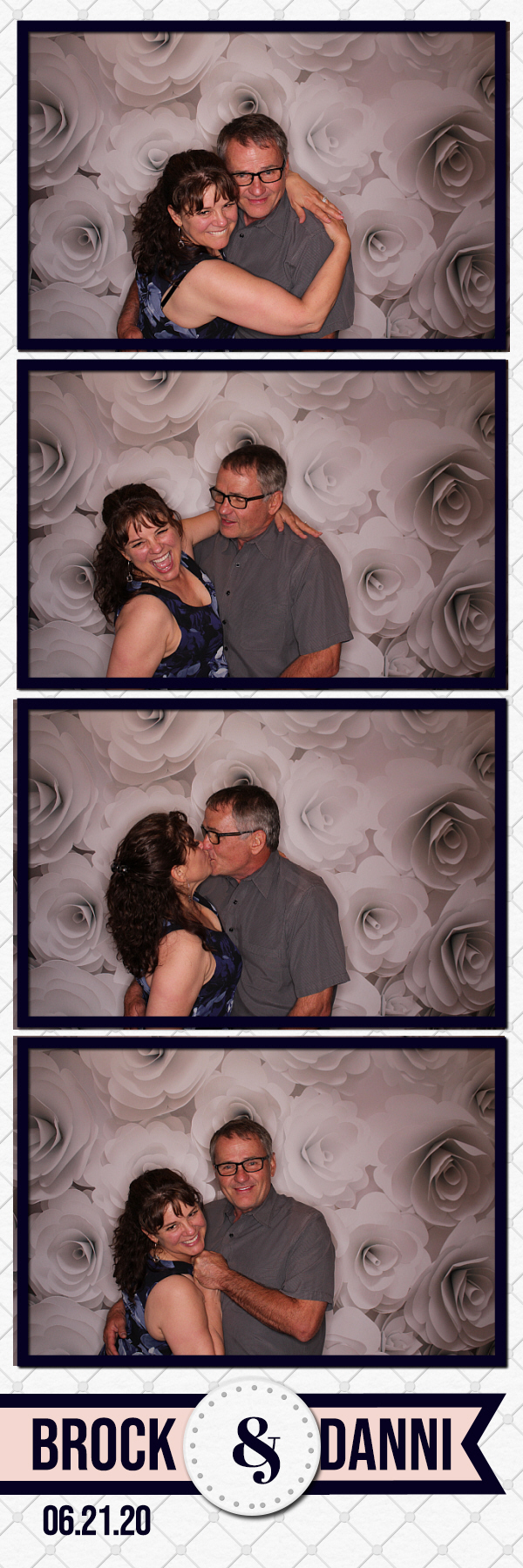 Danni and Brock’s Wedding | View more photos from the event at gallery.photoboothbillings.com/u/PhotoBoothBillings/Danni-and-Brock’s-Wedding